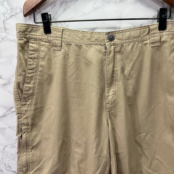 Columbia Men’s Cargo Shorts sz 40 Omni-Shield 9” Inseam # H258 - Picture 11 of 12